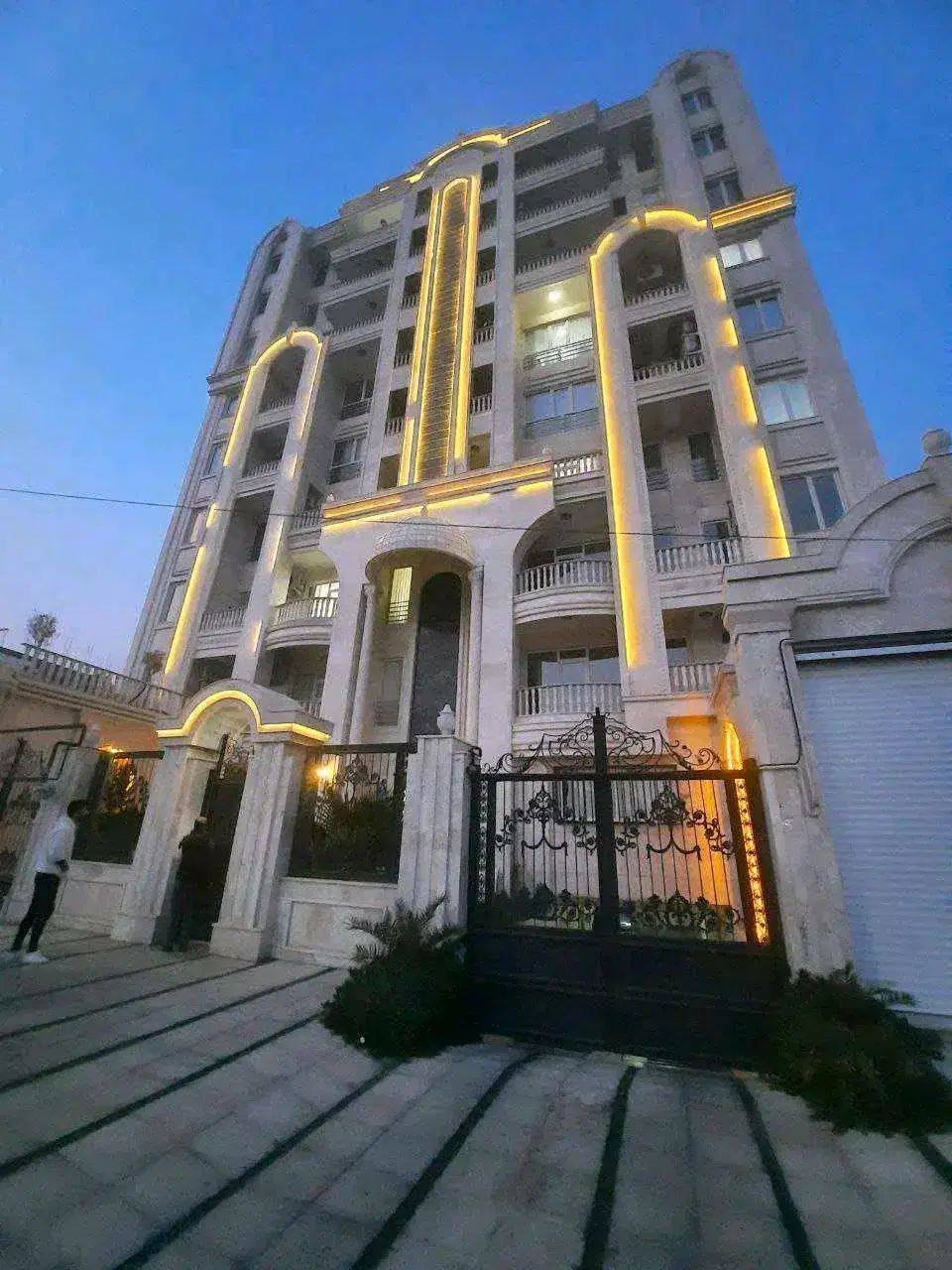 فروش واحد ۱۰۲متری فول امکانات در غرب تهران با سندتکبرگ