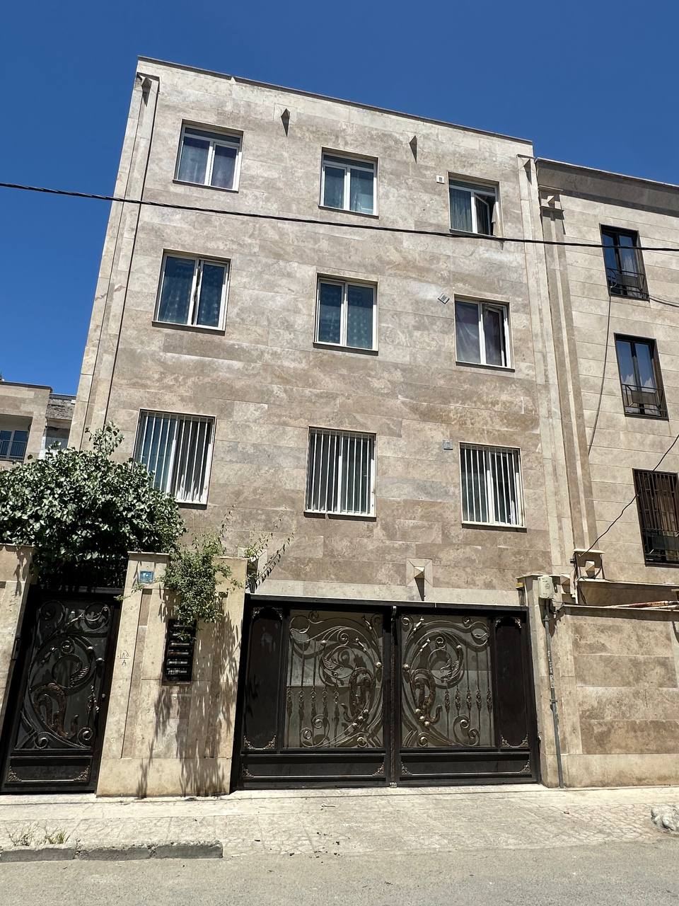 فروش واحد ۷۰متری سندتکبرگ در فاز ۱ اندیشه | پارکینگ اختصاصی