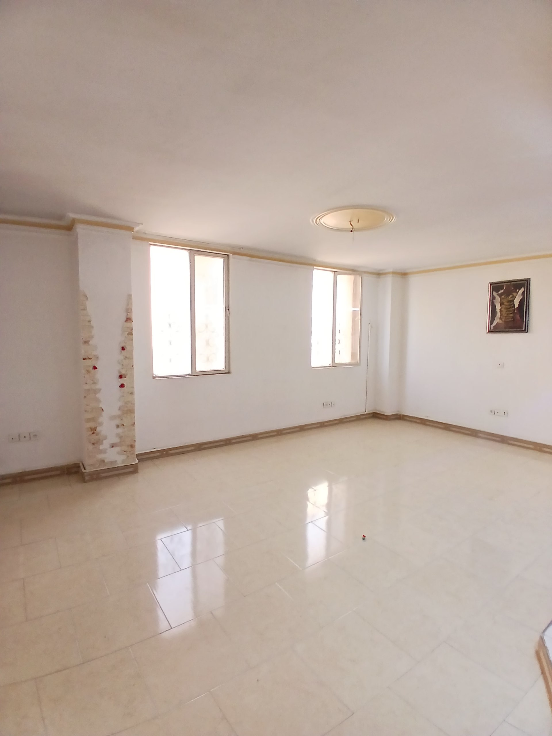 فروش آپارتمان ۶۴متری سندتکبرگ وامدار در اندیشه فاز یک