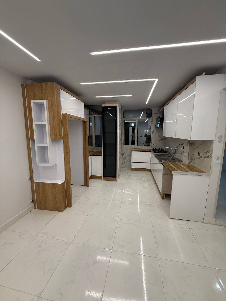 فروش آپارتمان ۴۶ متری روبنما با پارکینگ سندی در فاز ۱ اندیشه — تصویر 2