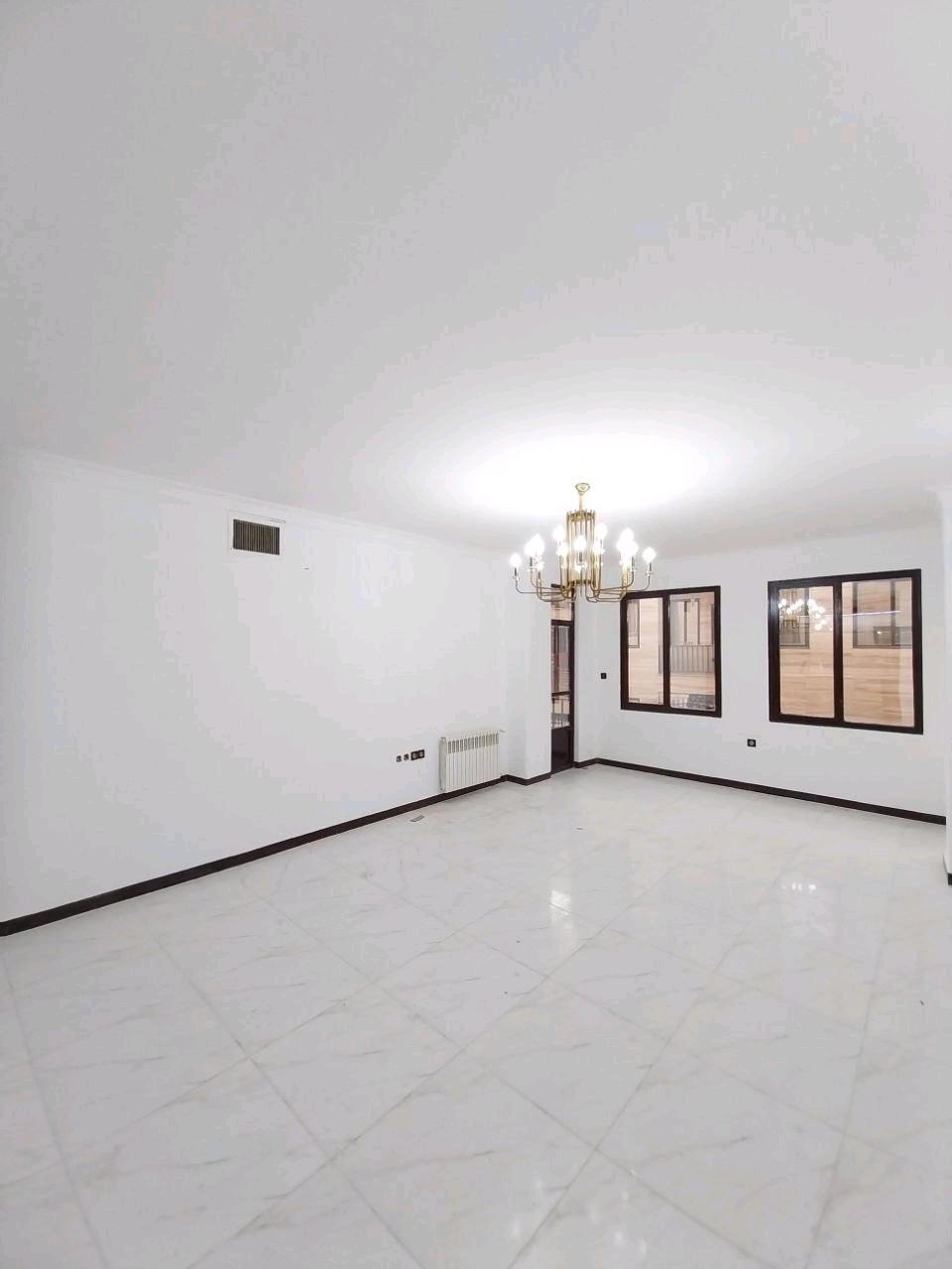 فروش آپارتمان ۸۷متری ۳ خواب در اندیشه فاز یک | سندتکبرگ — تصویر 2