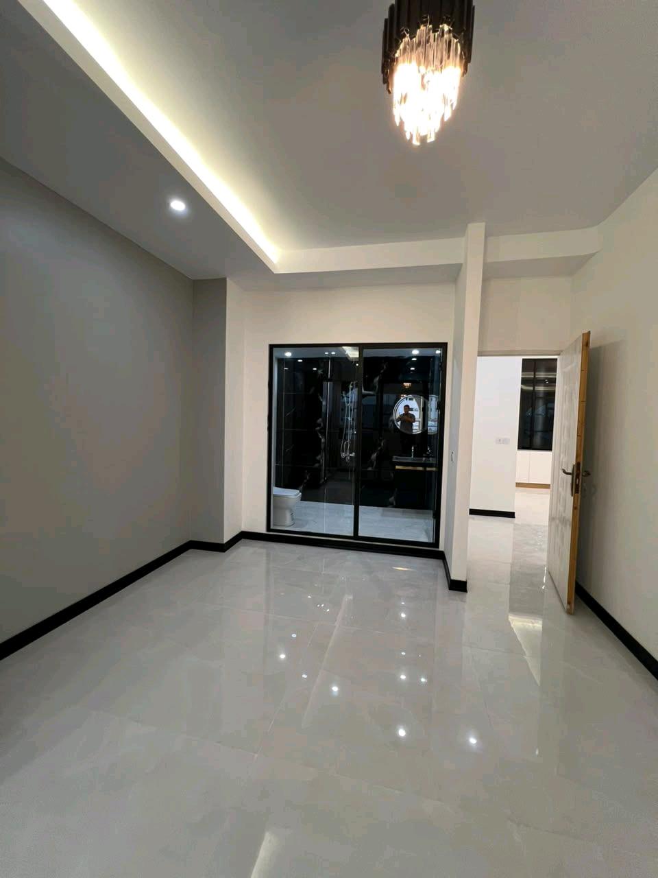 فروش واحد ۲۰۰متری فول در فاز ۳ اندیشه (شهرک صدف) — تصویر 6