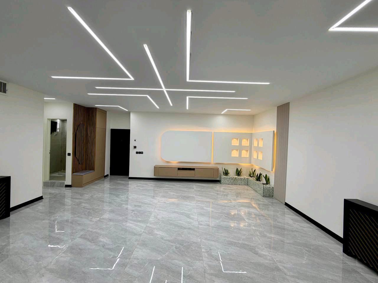 فروش واحد ۹۸ متری مناسب سکونت خانواده در ساختمان ۶ واحدی+پارکینگ — تصویر 6