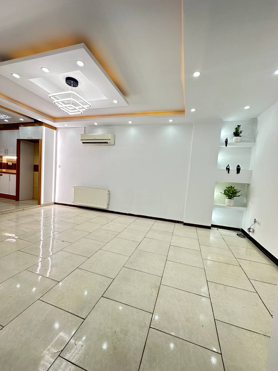 فروش واحد ۴۸متری سندتکبرگ بدون پرتی در اندیشه فاز یک — تصویر 3