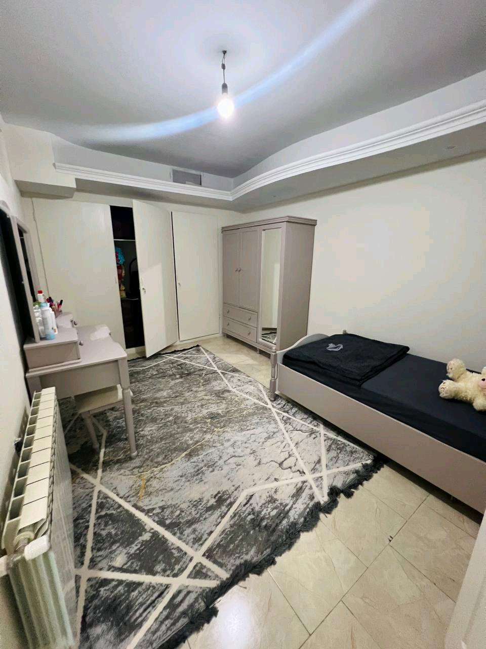 فروش آپارتمان ۹۱ متری فول امکانات با سند تکبرگ در اندیشه — تصویر 4